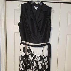 Pretty knee length Dress